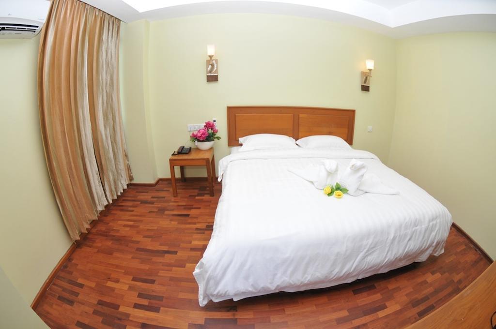 Shwe Phyu Hotel Mandalay Luaran gambar