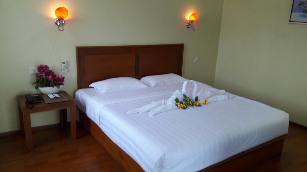 Shwe Phyu Hotel Mandalay Luaran gambar