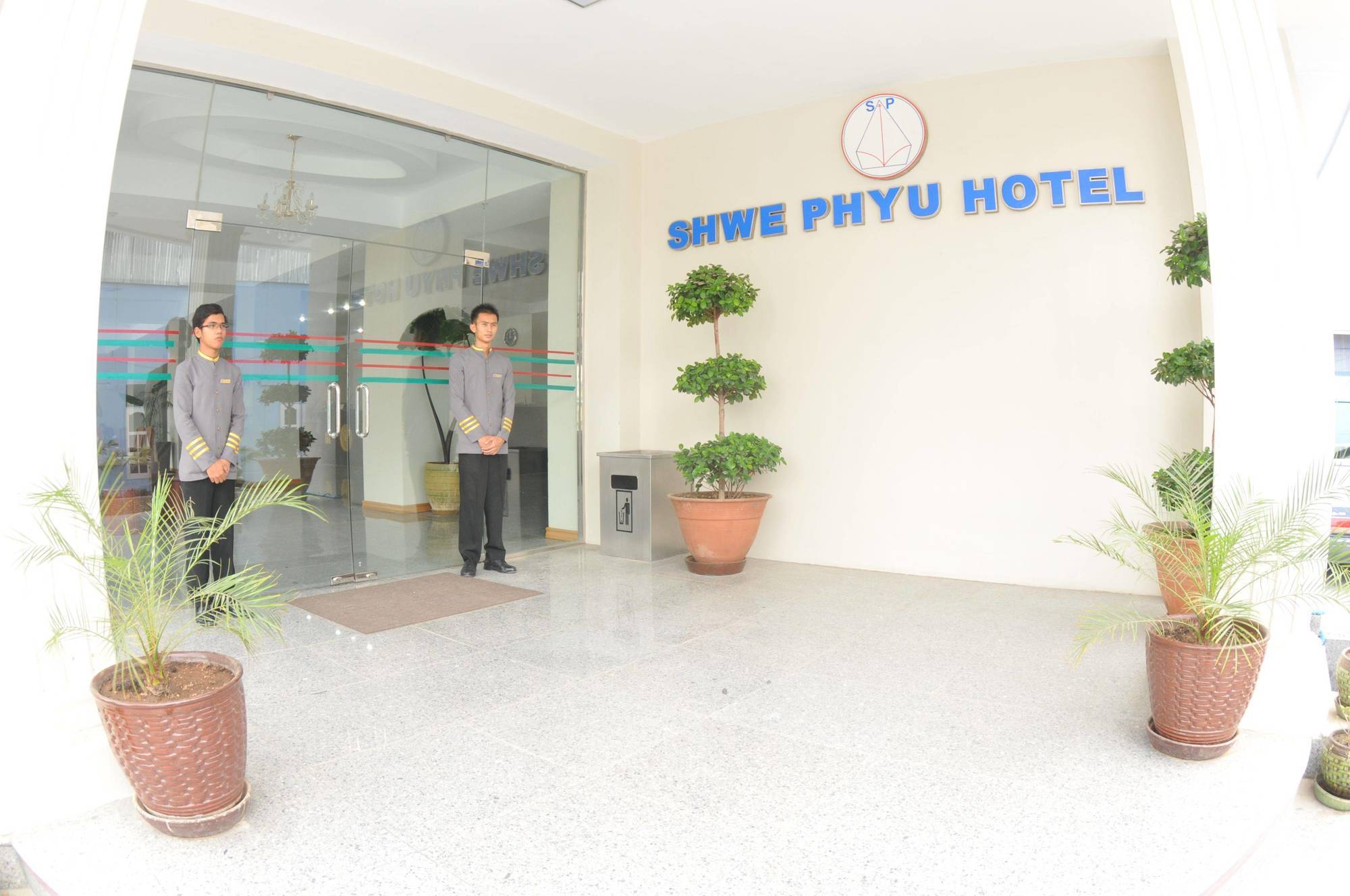 Shwe Phyu Hotel Mandalay Luaran gambar